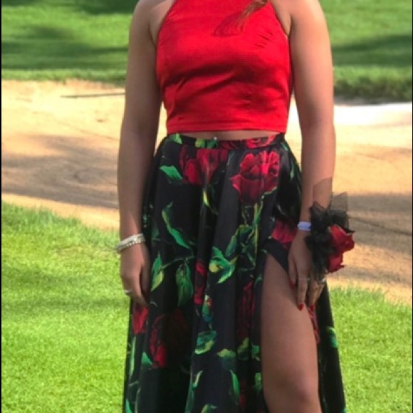 Sherri Hill - Picture 2 of 2